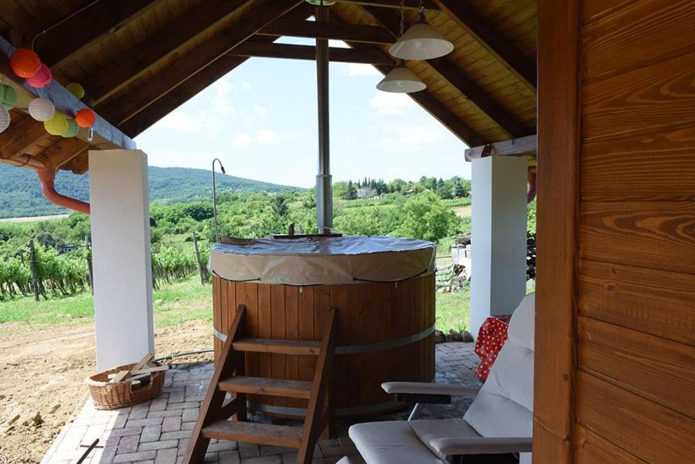 Casa Beata Villa Lesencetomaj Eksteriør bilde